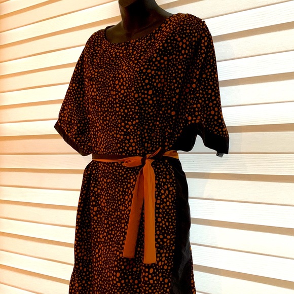 Zara animal printed dress with sash. Size large - Picture 5 of 8